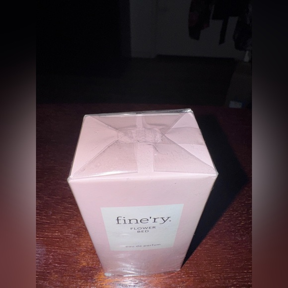 Fine'ry Flower Bed Eau de Parfum - Picture 5 of 7
